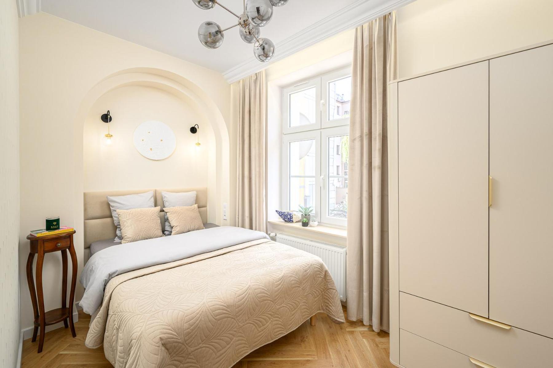 Quiet Apartment On The Main Square, 2 Bathrooms - Wroclaw, Wroclaw